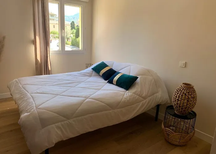 Fornole - Appt Vue Pour 6 Voyageurs