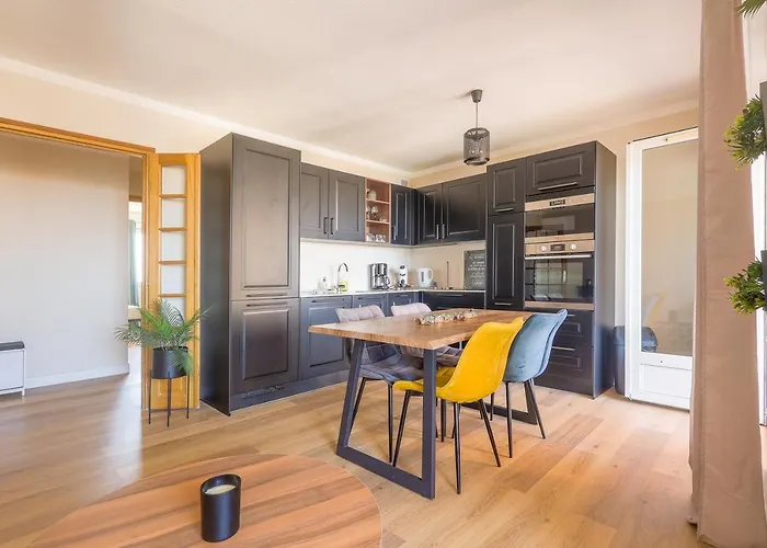 Fornole - Appt Vue Pour 6 Voyageurs